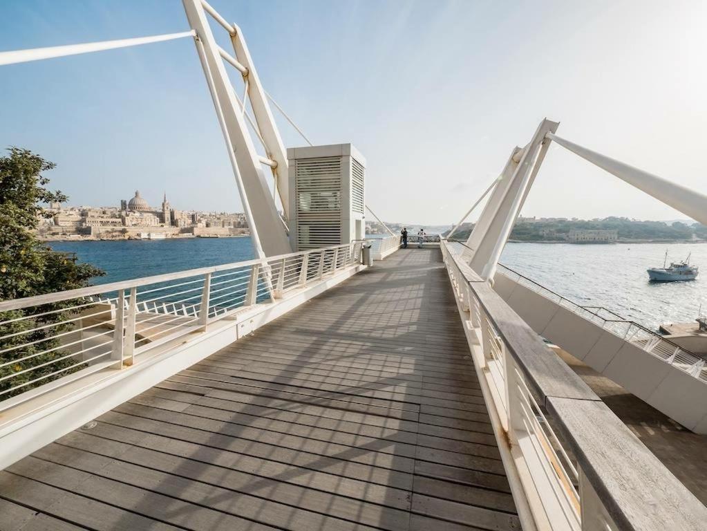 Seafront Lux Apart Inc Pool, Upmarket Area Sliema Eksteriør billede